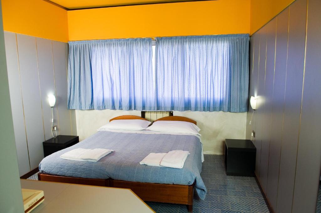 Hotel Maria Luisago Quarto foto
